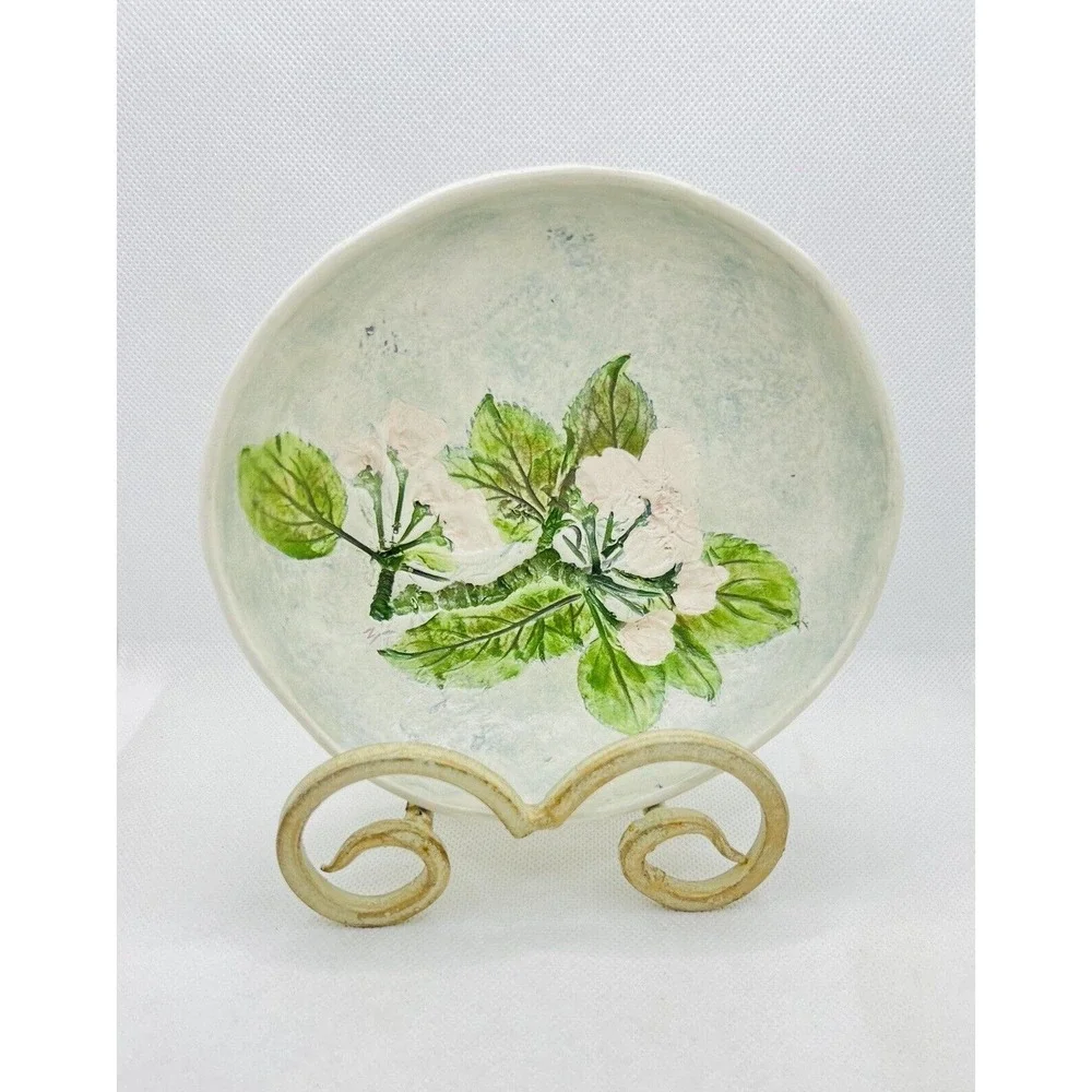 SALTMARSH Pottery Dartmouth, MA Apple Blossom Hanging Bowl Green Wall Decor